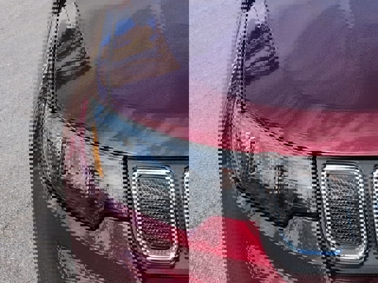 Certified 2022 Jeep Compass Latitude w/ Convenience Group image 9