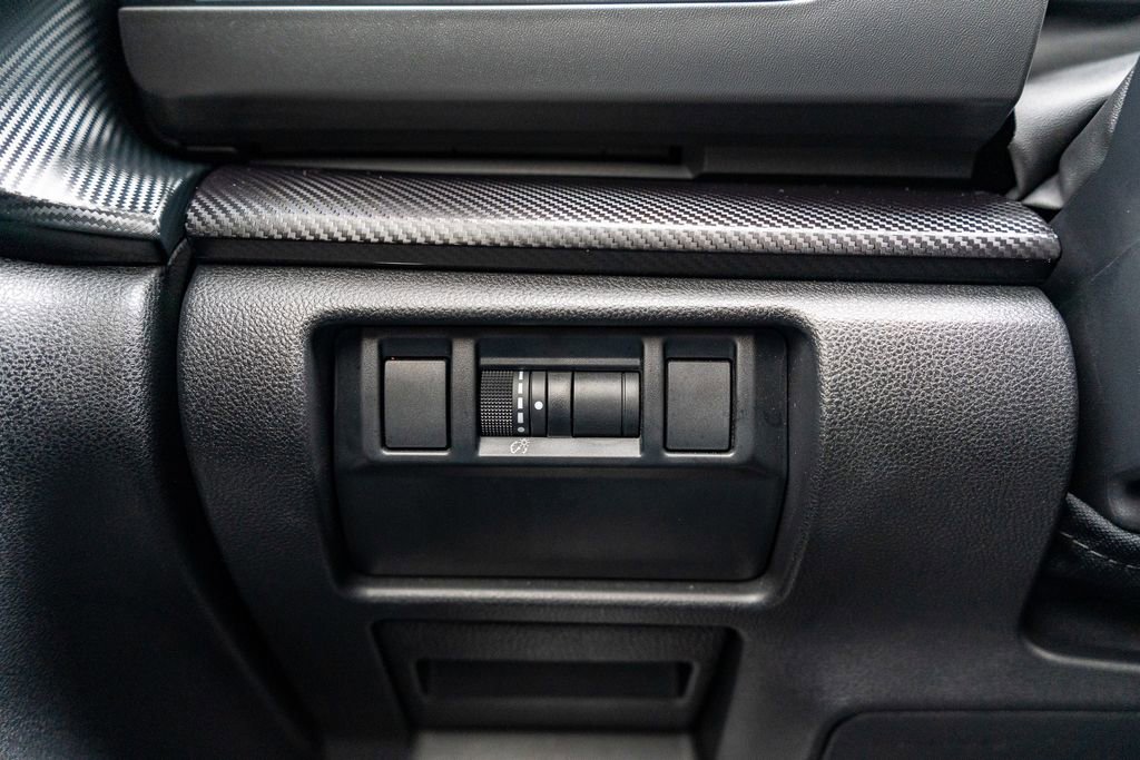 Used 2024 Subaru Crosstrek 2.0i Premium image 21