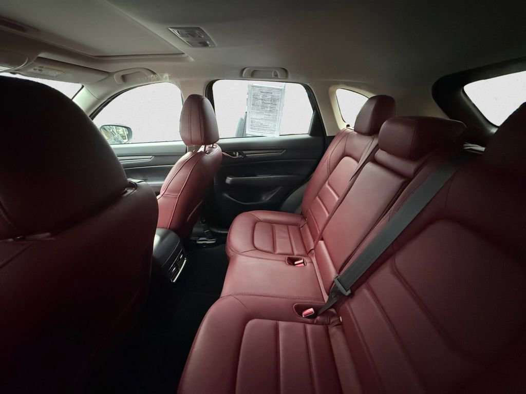 Used 2023 MAZDA CX-5 Carbon Edition image 9