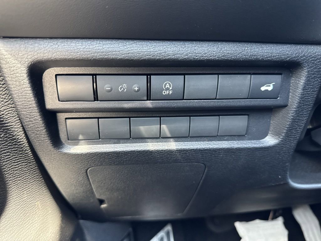 New 2026 Mitsubishi Outlander SEL FWD image 16