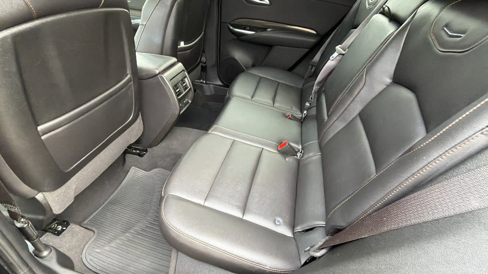 Used 2021 Cadillac XT4 Sport w/ Cold Weather Package image 17