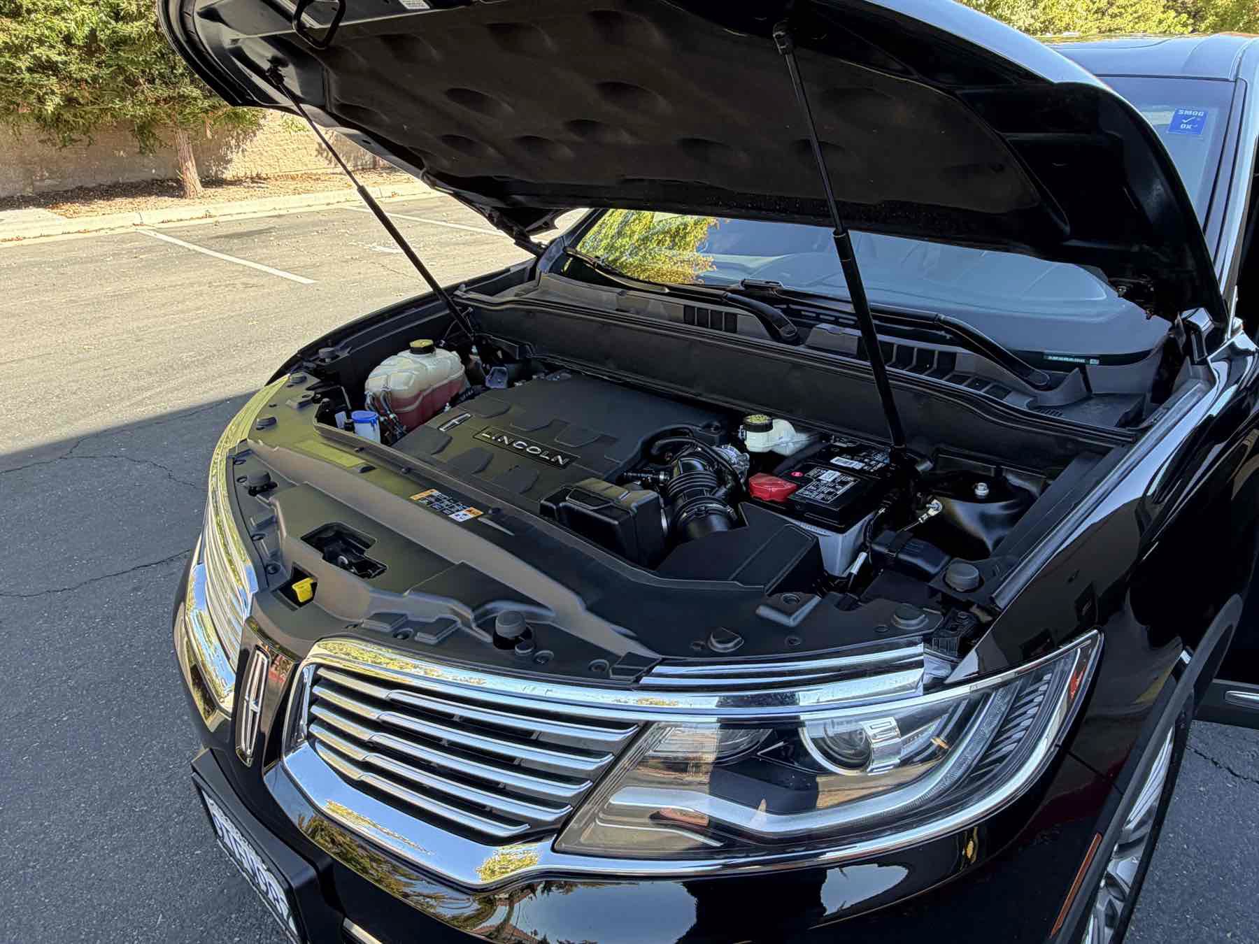 Used 2018 Lincoln MKX Reserve FWD image 25