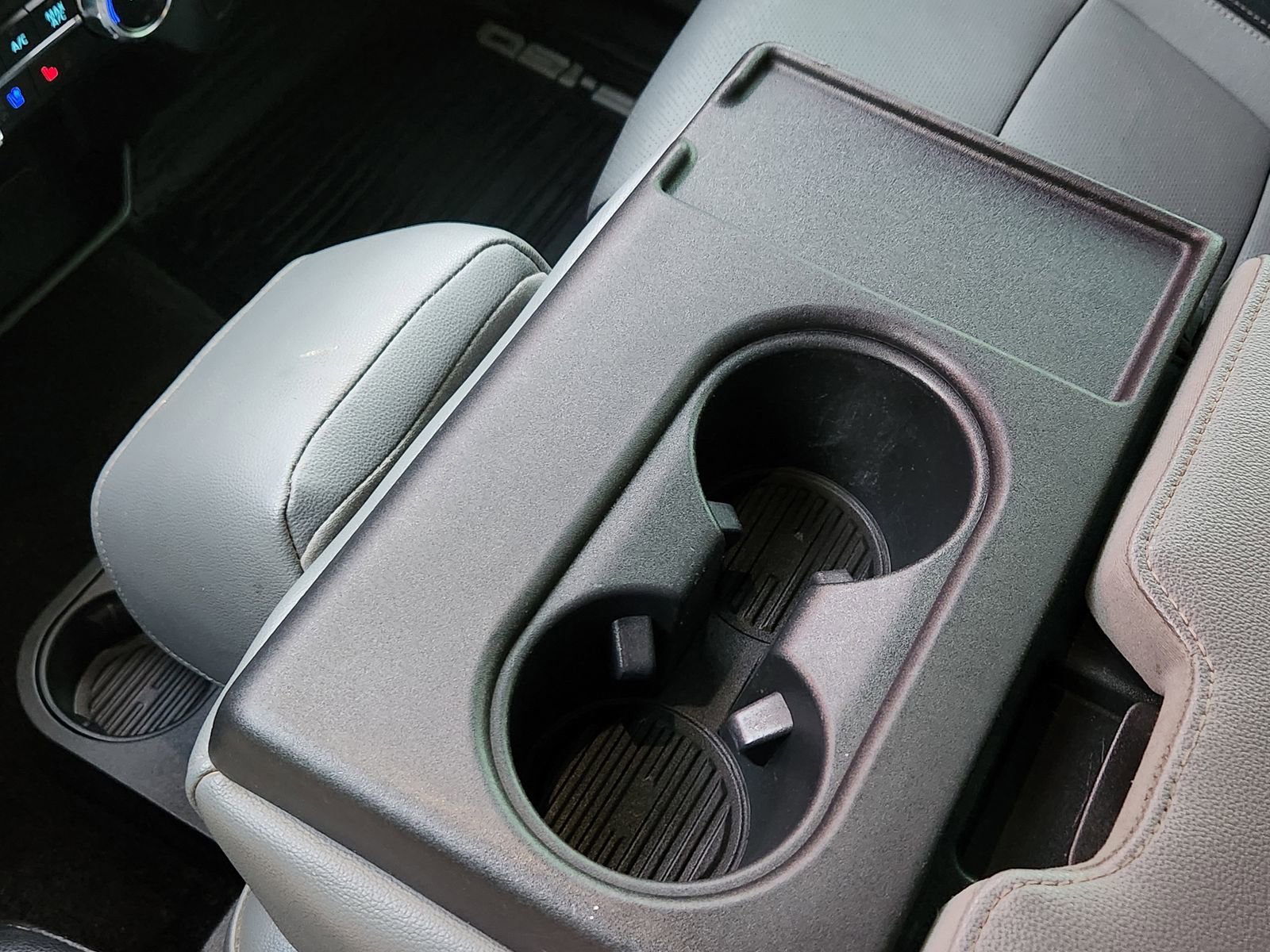 Used 2022 Ford F150 Lariat w/ Equipment Group 501A Mid image 26