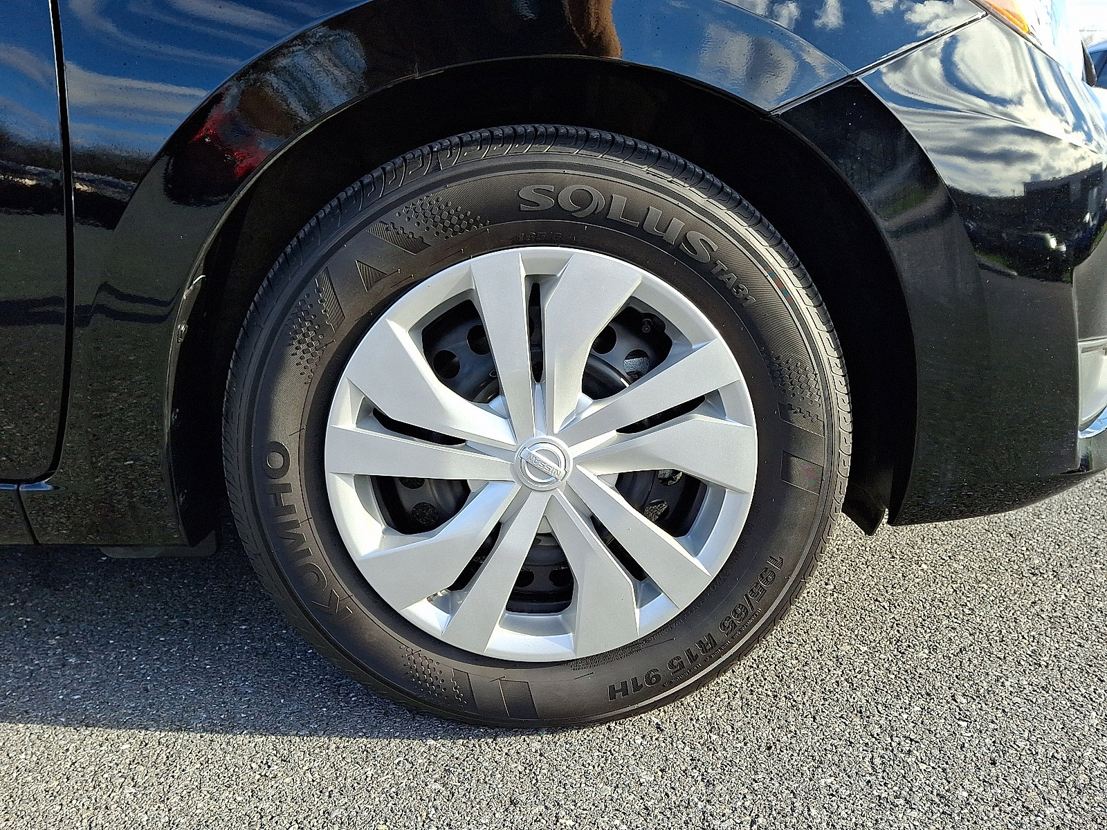 Certified 2024 Nissan Versa S image 10