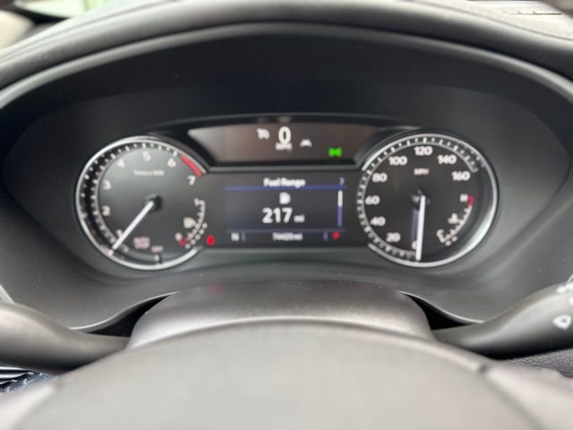 Used 2022 Cadillac XT4 Luxury w/ Cold Weather Package FWD image 13