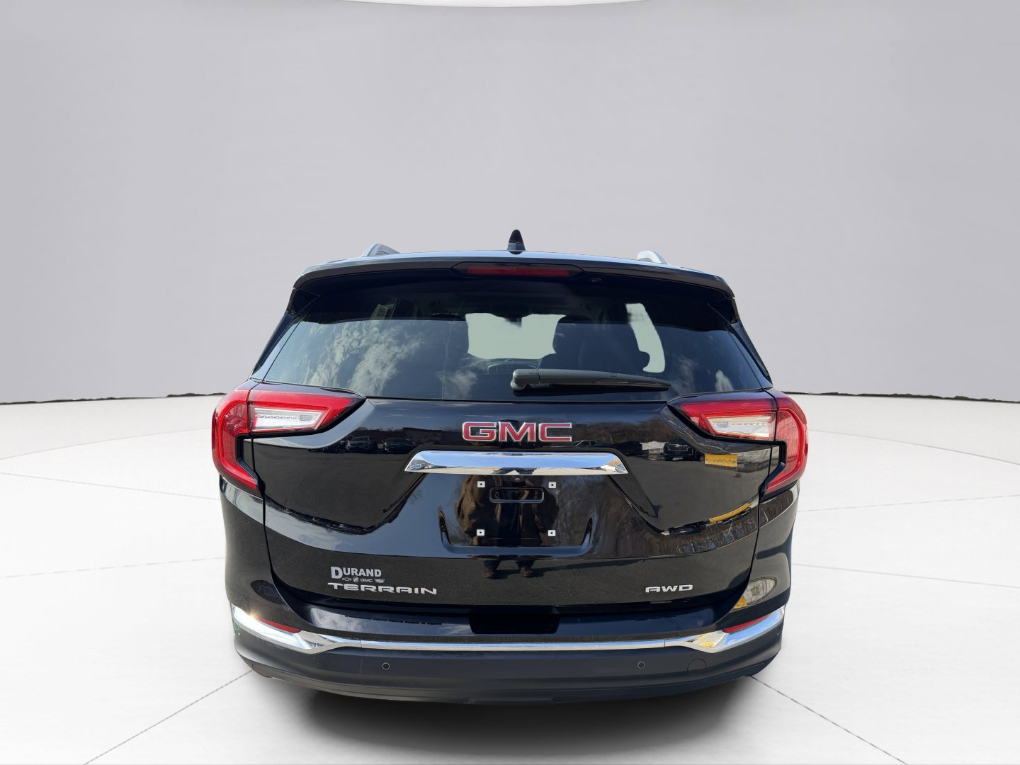 Used 2024 GMC Terrain SLT w/ Infotainment Package II AWD/4WD image 14