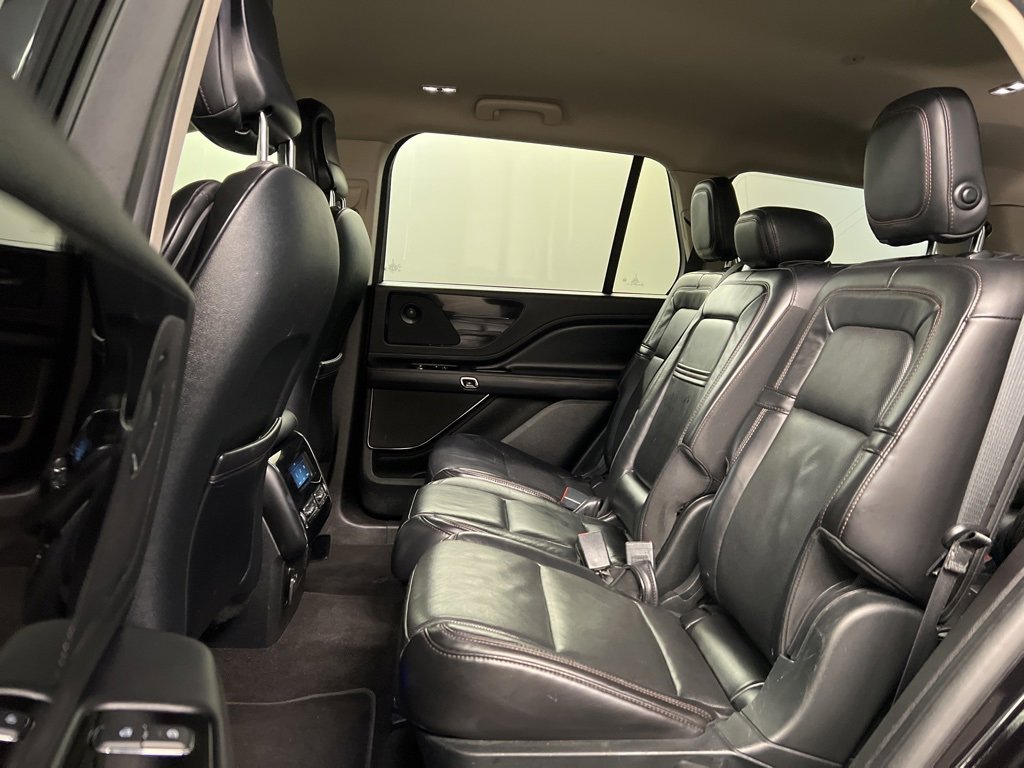 Used 2020 Lincoln Aviator Reserve w/ Elements Package Plus image 9
