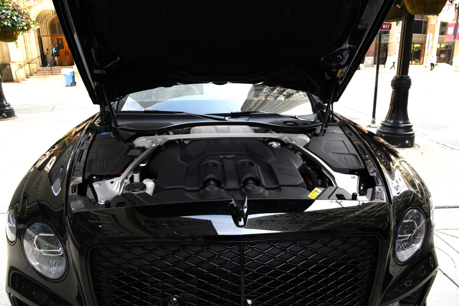 New 2026 Bentley Flying Spur Plug-In Hybrid AWD/4WD image 21