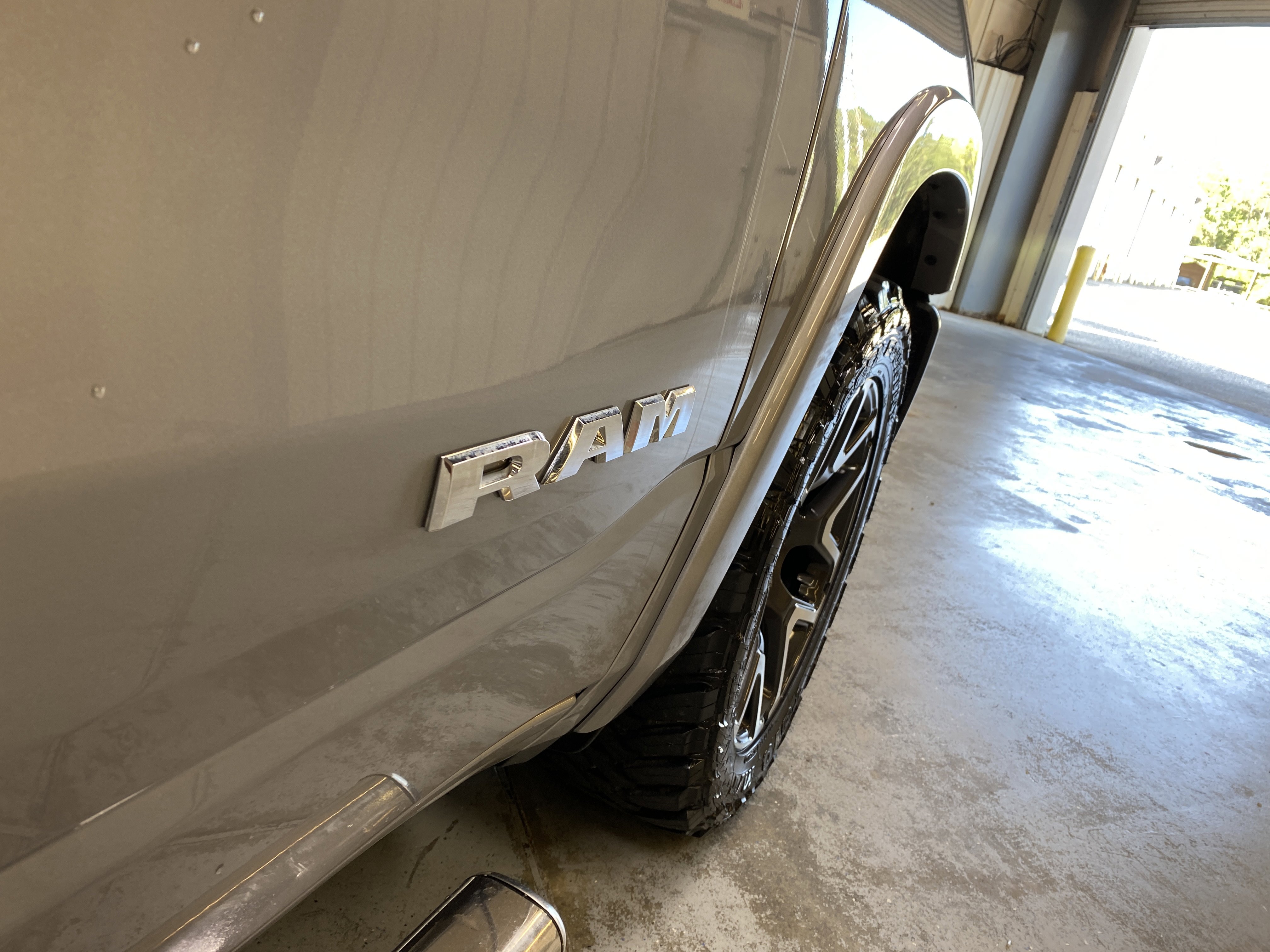 Used 2025 RAM 1500 Laramie image 17