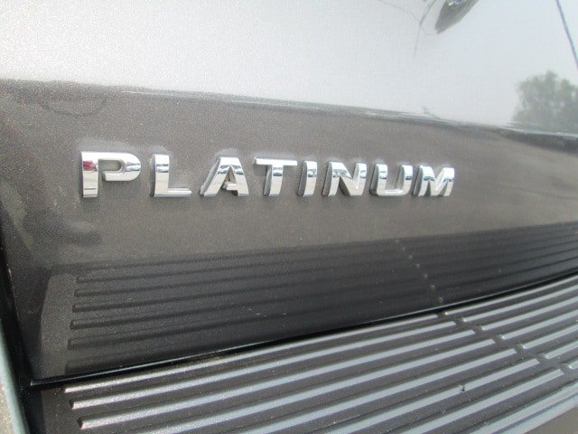 Used 2018 Ford Expedition Max Platinum AWD/4WD image 7