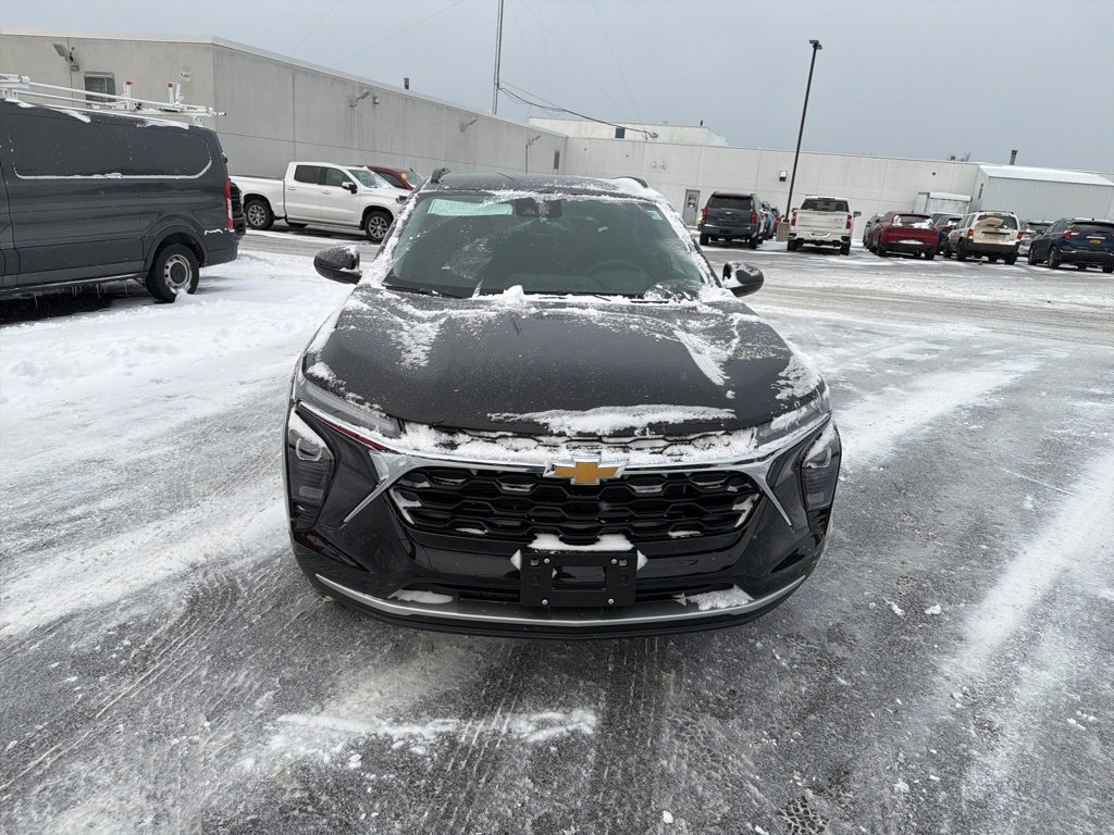 New 2026 Chevrolet Trax LT w/ Driver Confidence Package image 3