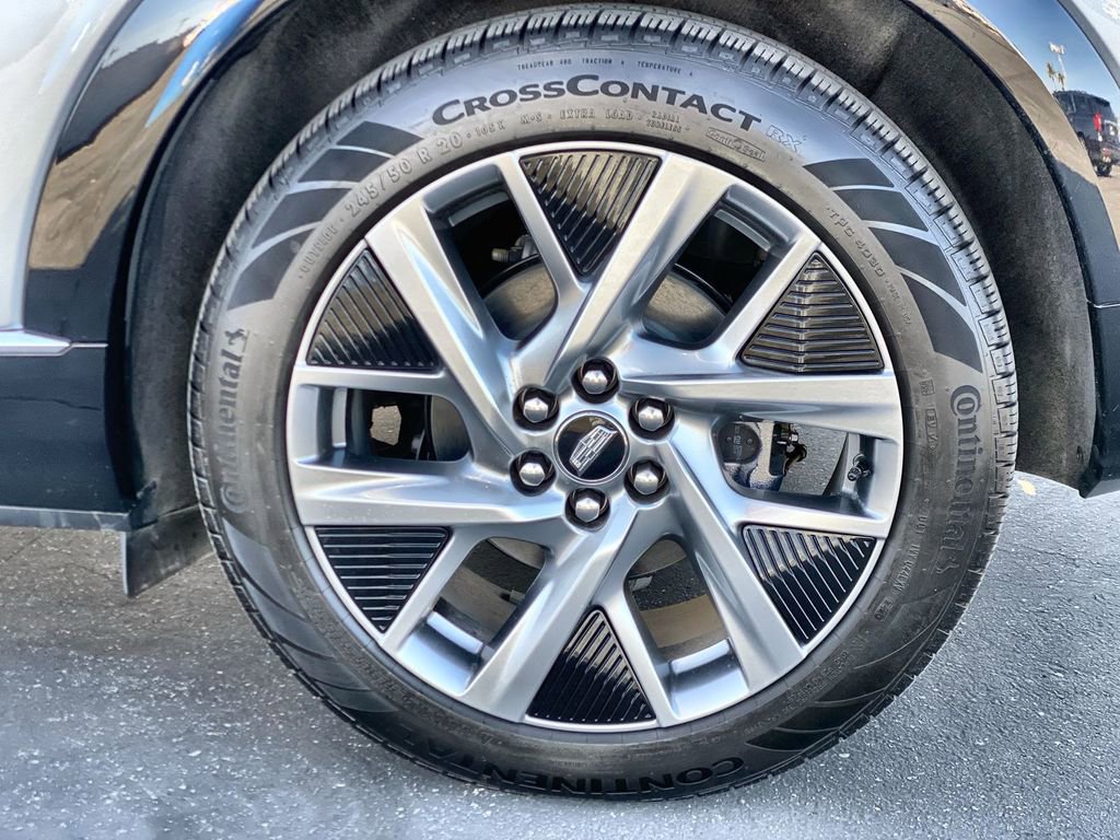 Used 2026 Cadillac Optiq Luxury 1 image 32