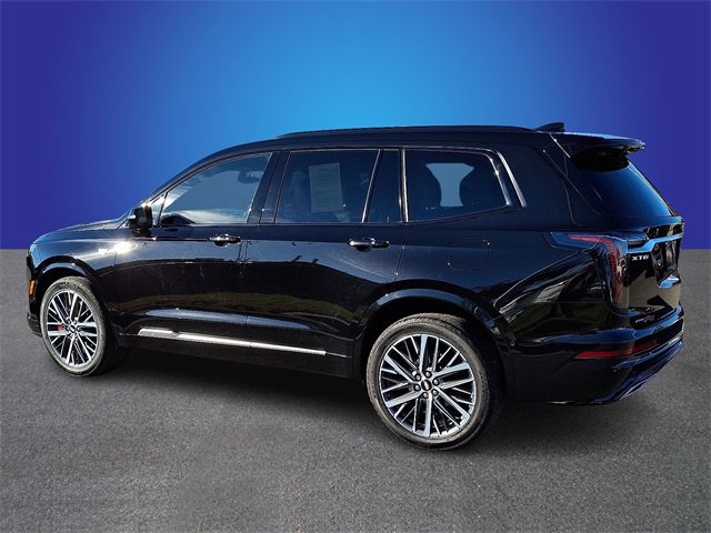 Certified 2024 Cadillac XT6 Sport w/ Platinum Package image 6