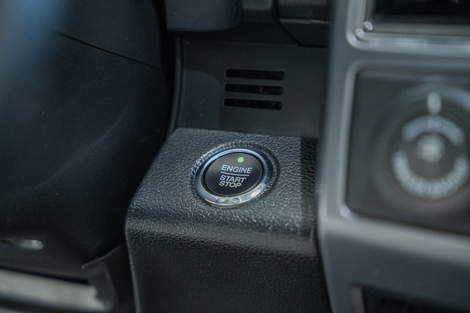 Used 2019 Ford Expedition Platinum image 38