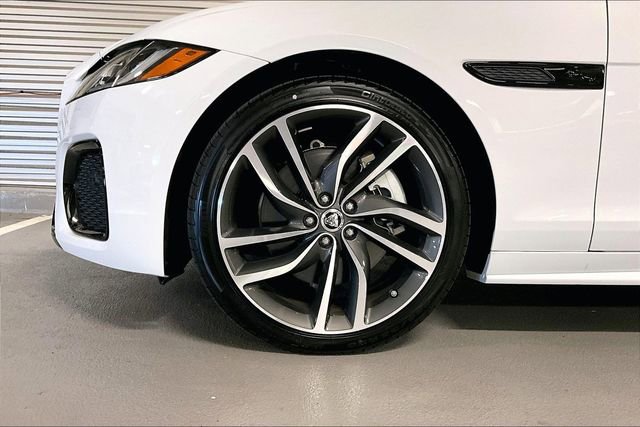 New 2024 Jaguar XF R-Dynamic SE image 10