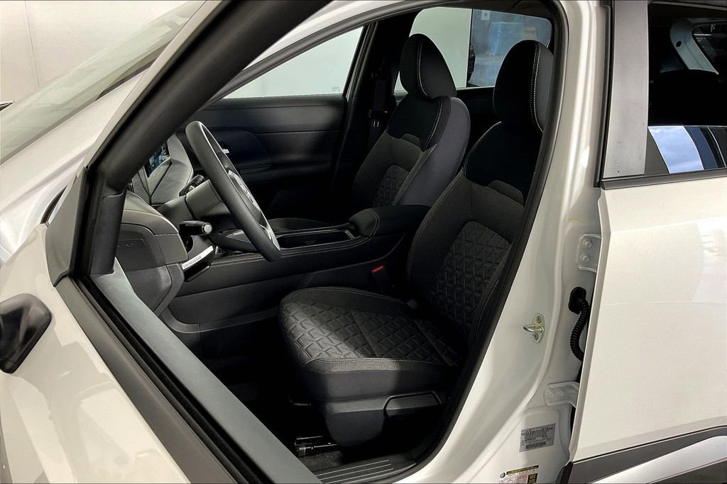 New 2025 Nissan Kicks SV w/ SV Premium Package image 14