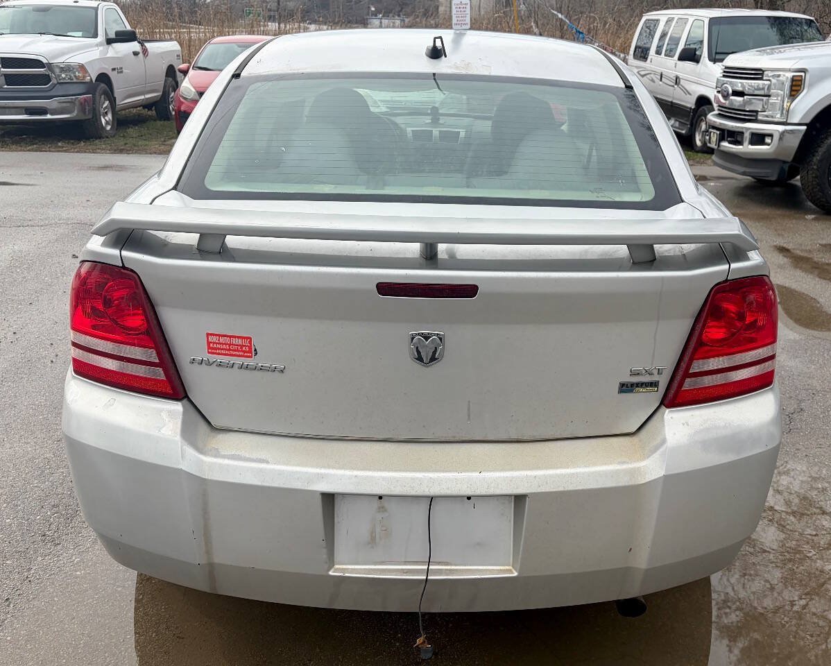 Used 2008 Dodge Avenger SXT w/ Sport Appearance Group FWD image 5
