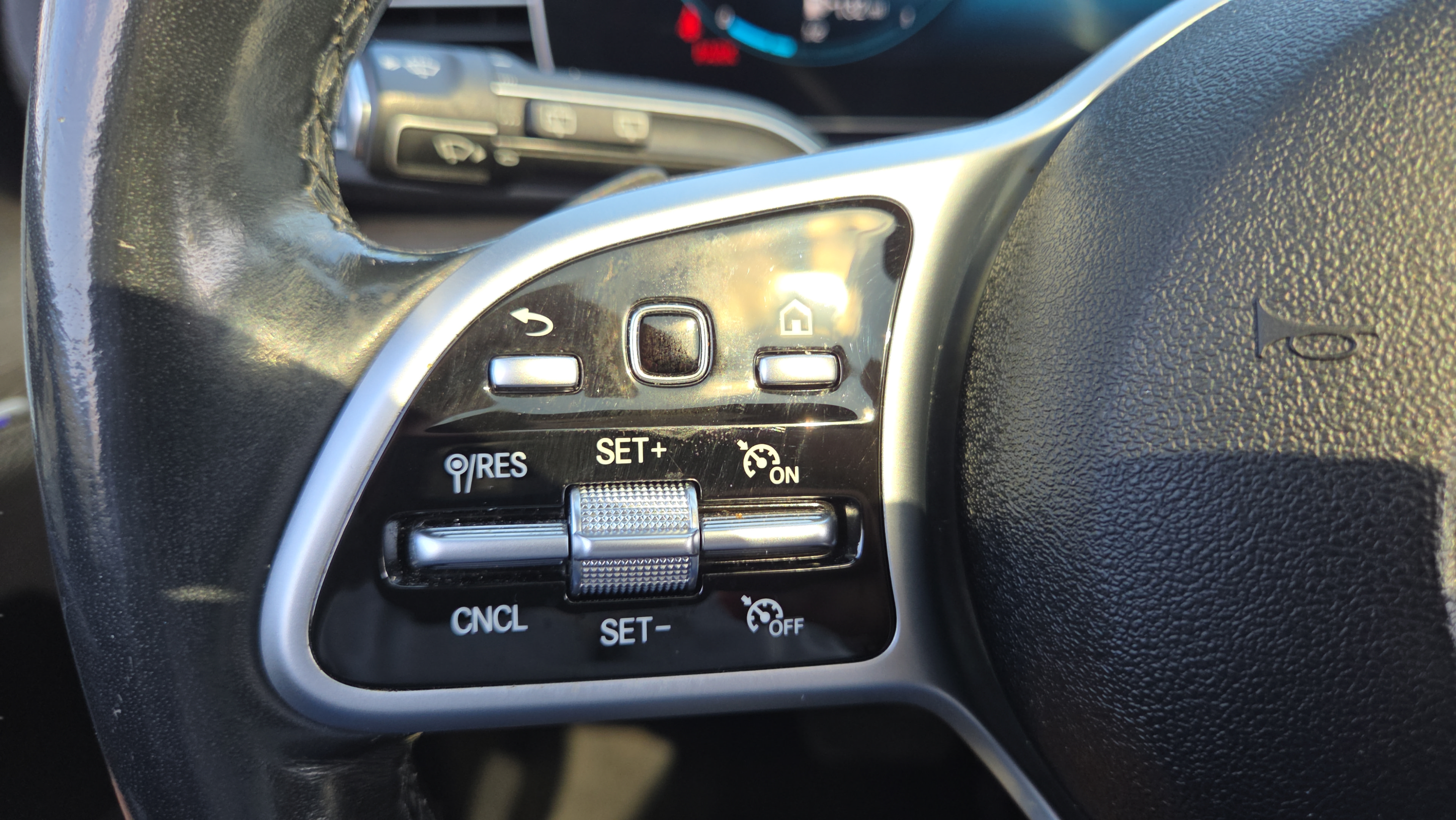 Certified 2020 Mercedes-Benz GLS 450 4MATIC image 26
