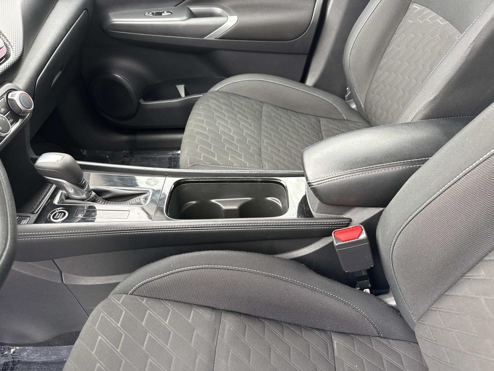 Used 2023 Nissan Kicks SV FWD image 21
