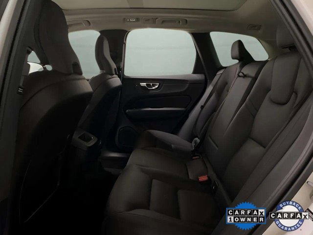 Used 2025 Volvo XC60 B5 Plus image 20