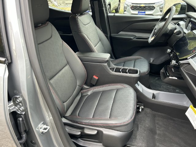 New 2027 Chevrolet Bolt RS w/ Technology Package FWD image 27