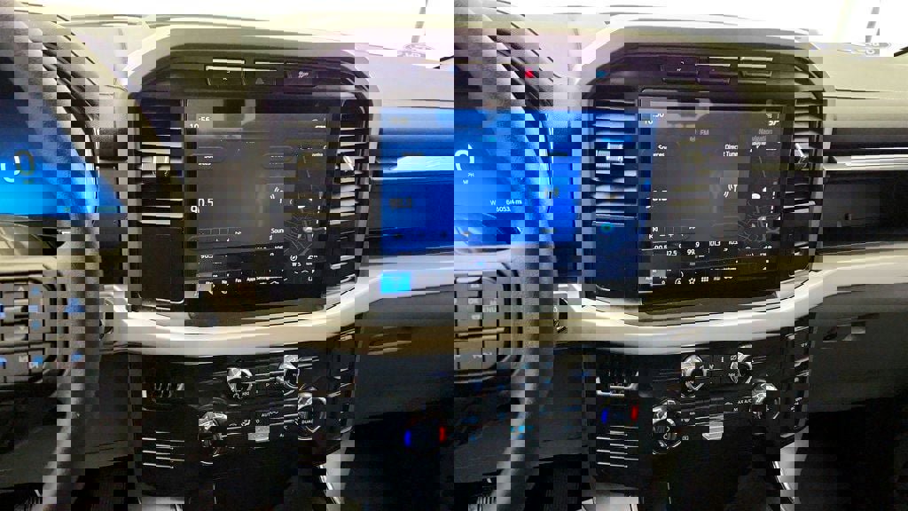 Used 2022 Ford F150 Lightning Pro AWD/4WD image 17