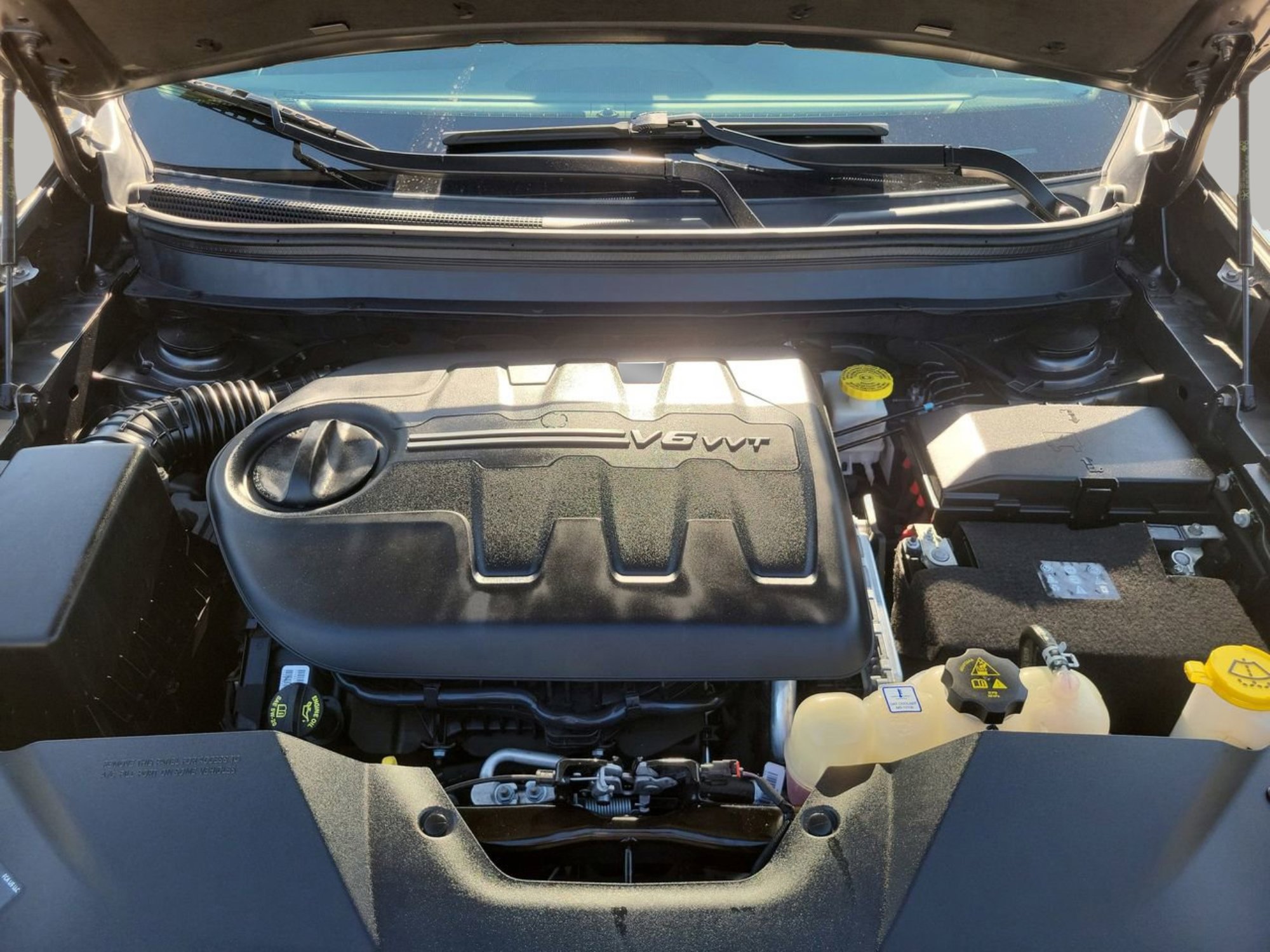 Used 2022 Jeep Cherokee Limited image 8