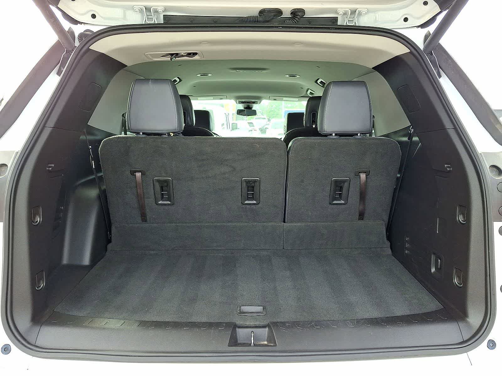 Used 2018 Chevrolet Traverse Premier image 32