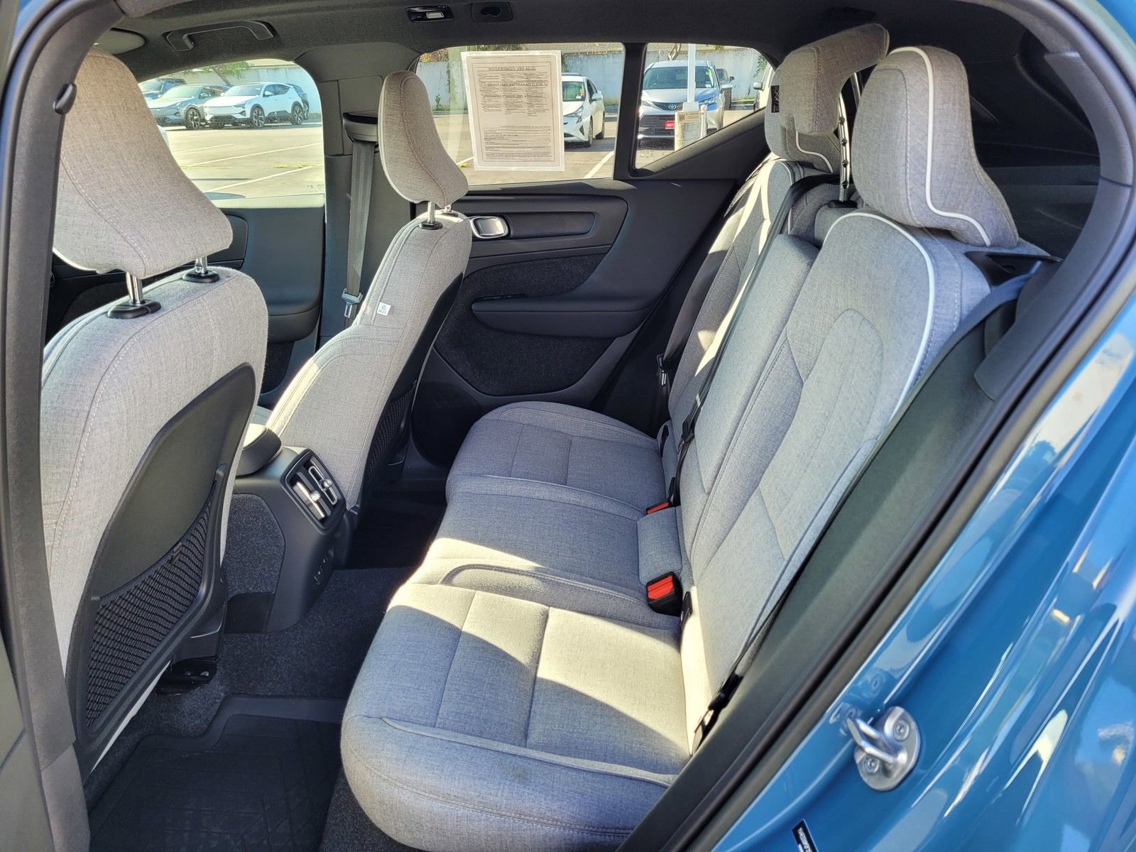 Certified 2023 Volvo XC40 Recharge Ultimate w/ Protection Package Premier image 12