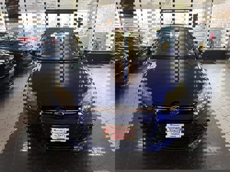 Used 2013 Ford Focus Titanium w/ Luxury Pkg image 3