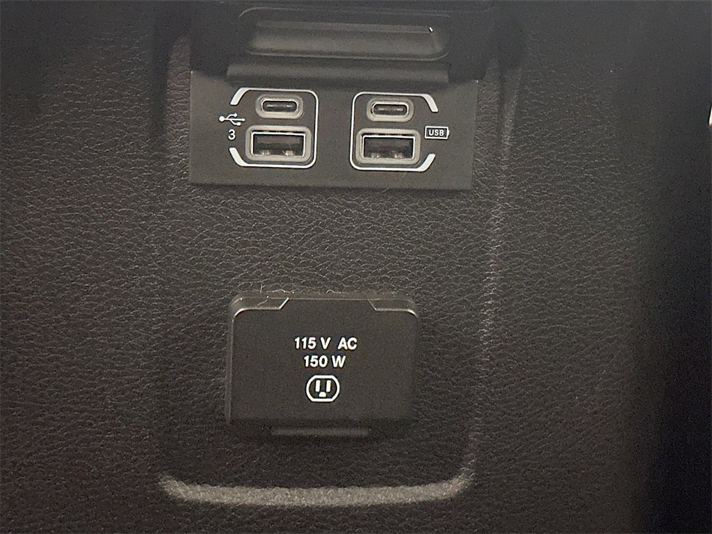 Used 2018 Jeep Wrangler Unlimited Rubicon w/ Safety Group image 26