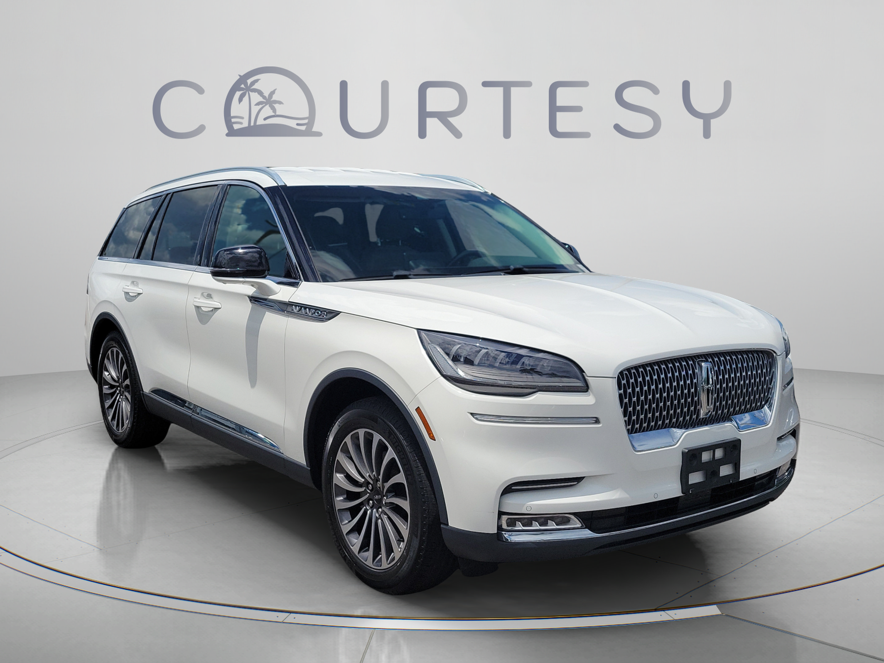 Used 2020 Lincoln Aviator Reserve RWD image 4