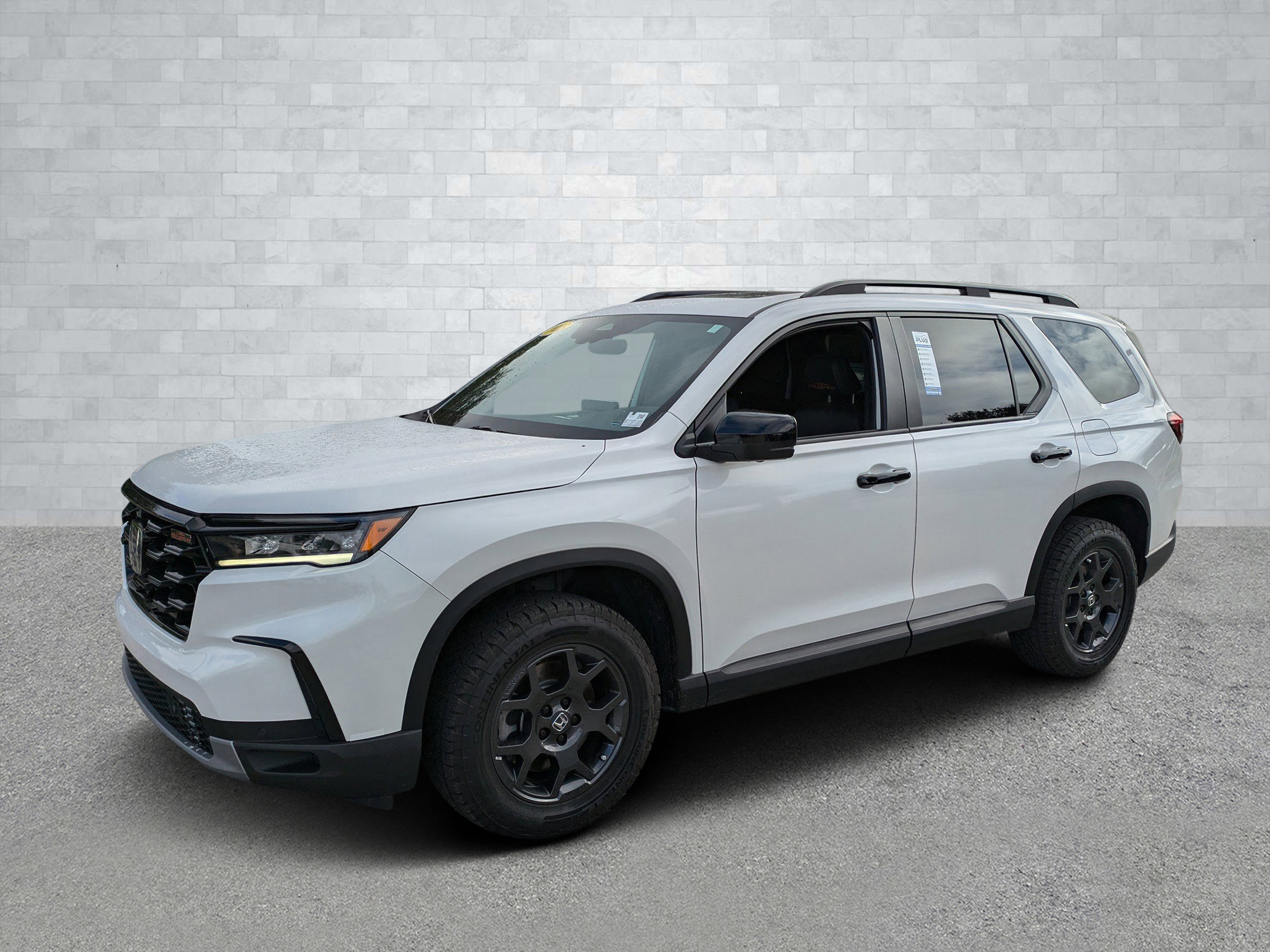 Used 2023 Honda Pilot TrailSport image 9
