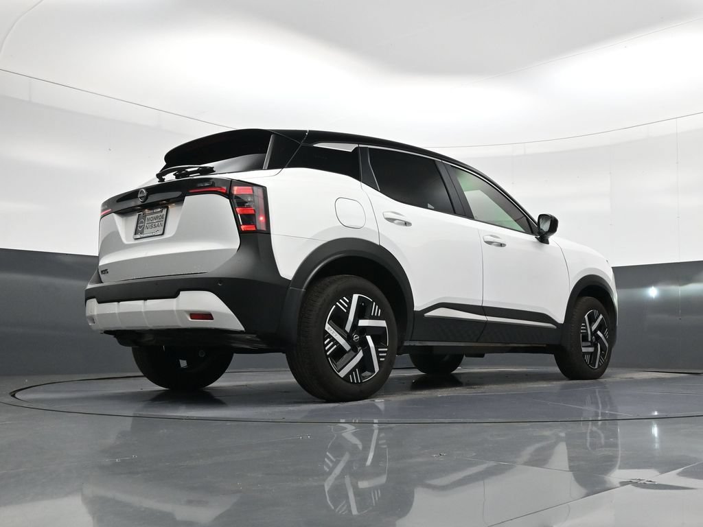 Used 2025 Nissan Kicks SV FWD image 22