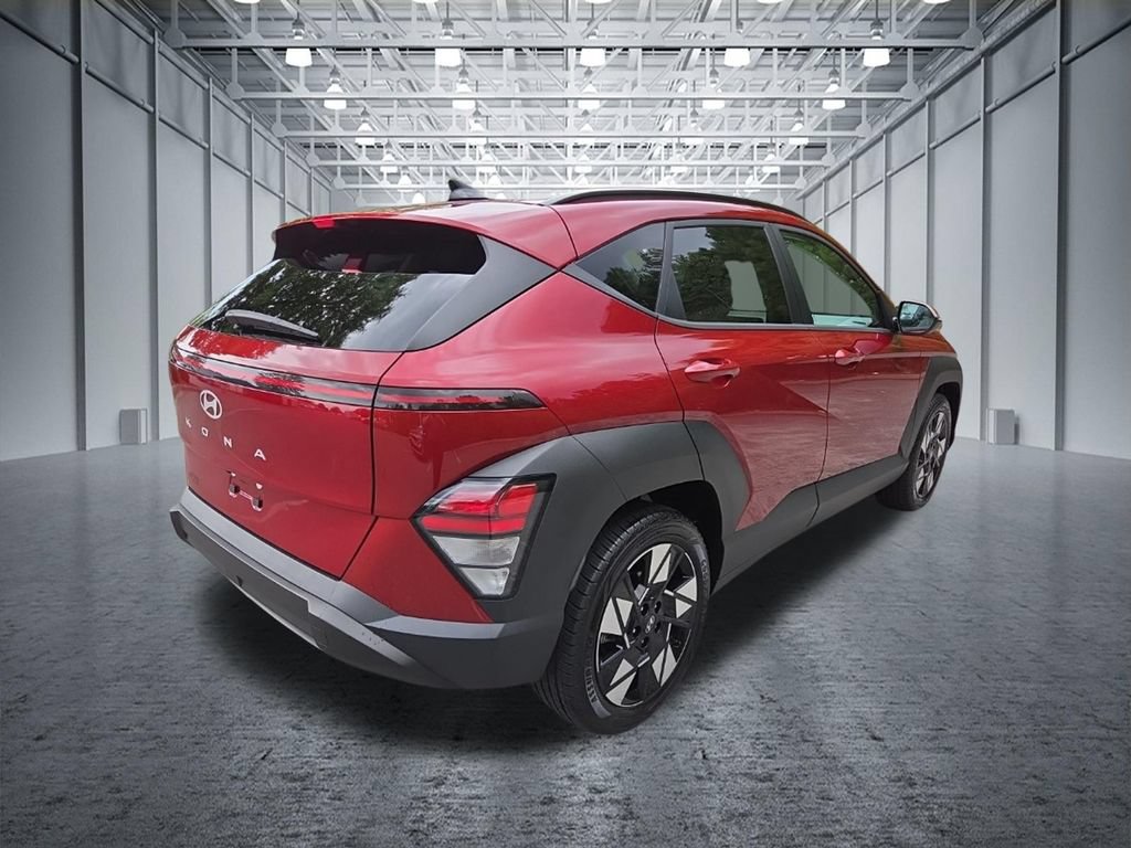 Used 2025 Hyundai Kona SEL FWD image 9