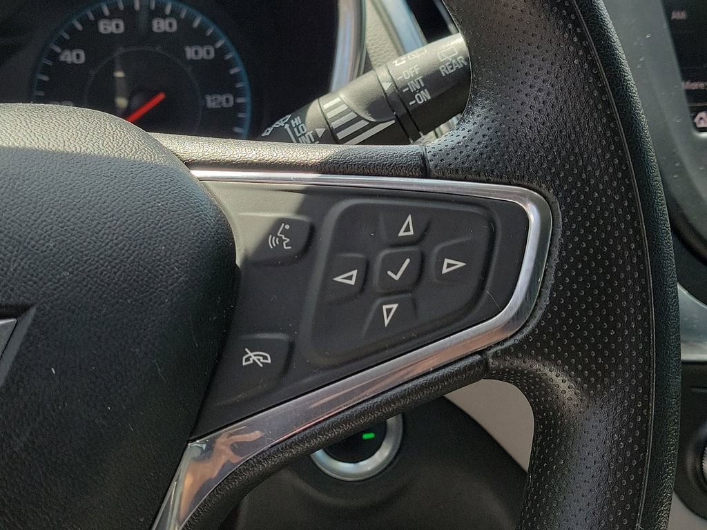 Used 2020 Chevrolet Equinox LS FWD image 30