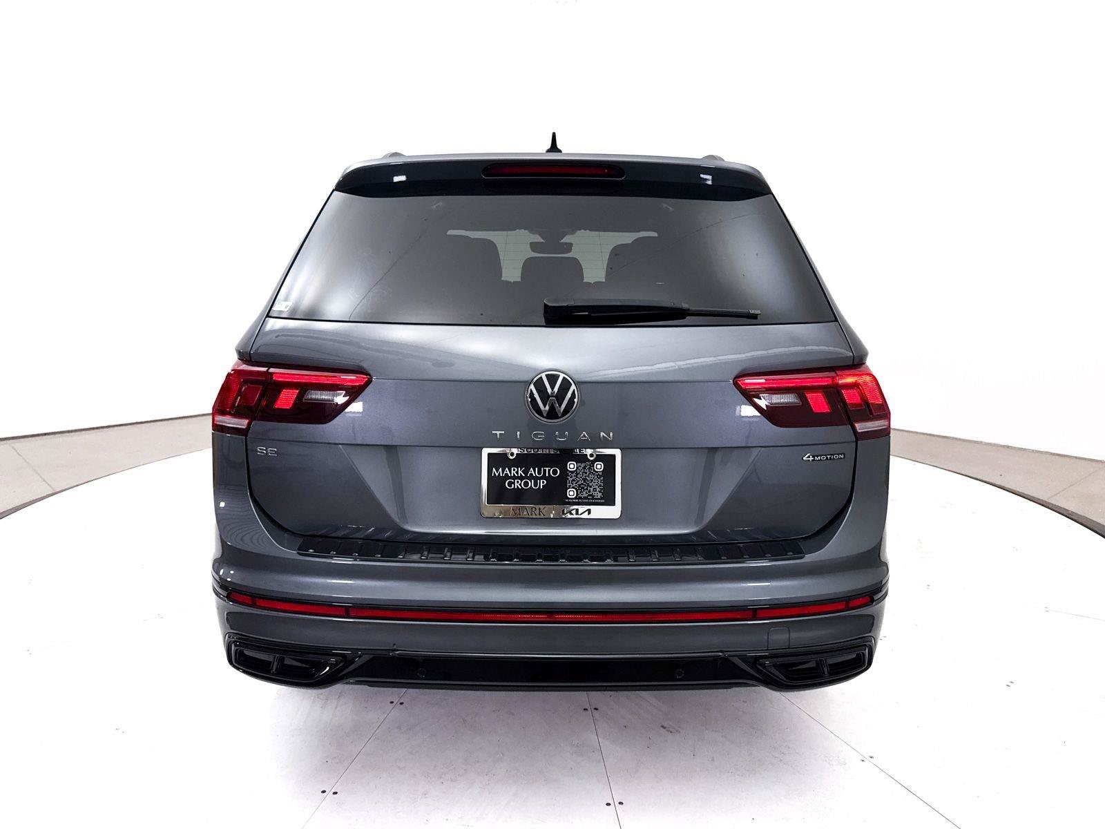 Used 2024 Volkswagen Tiguan SE R-Line AWD/4WD image 17