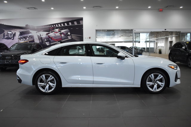 Used 2025 Audi A5 2.0T Premium w/ Convenience Package image 12