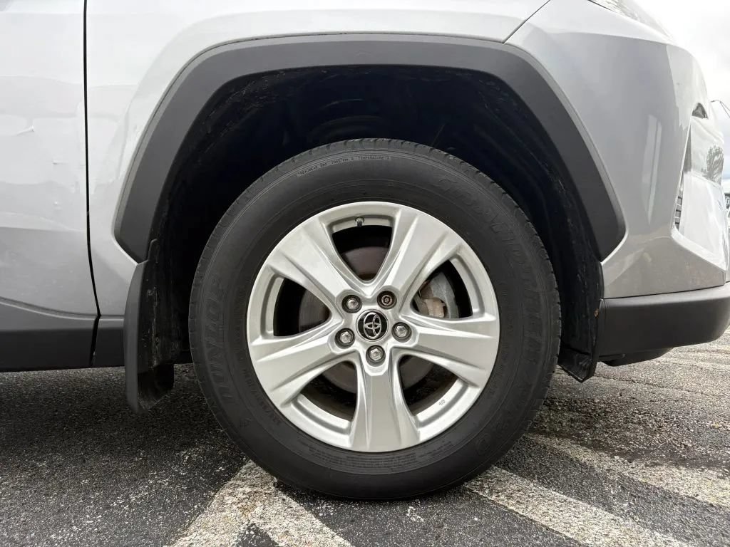Used 2019 Toyota RAV4 XLE w/ Convenience Package AWD/4WD image 29