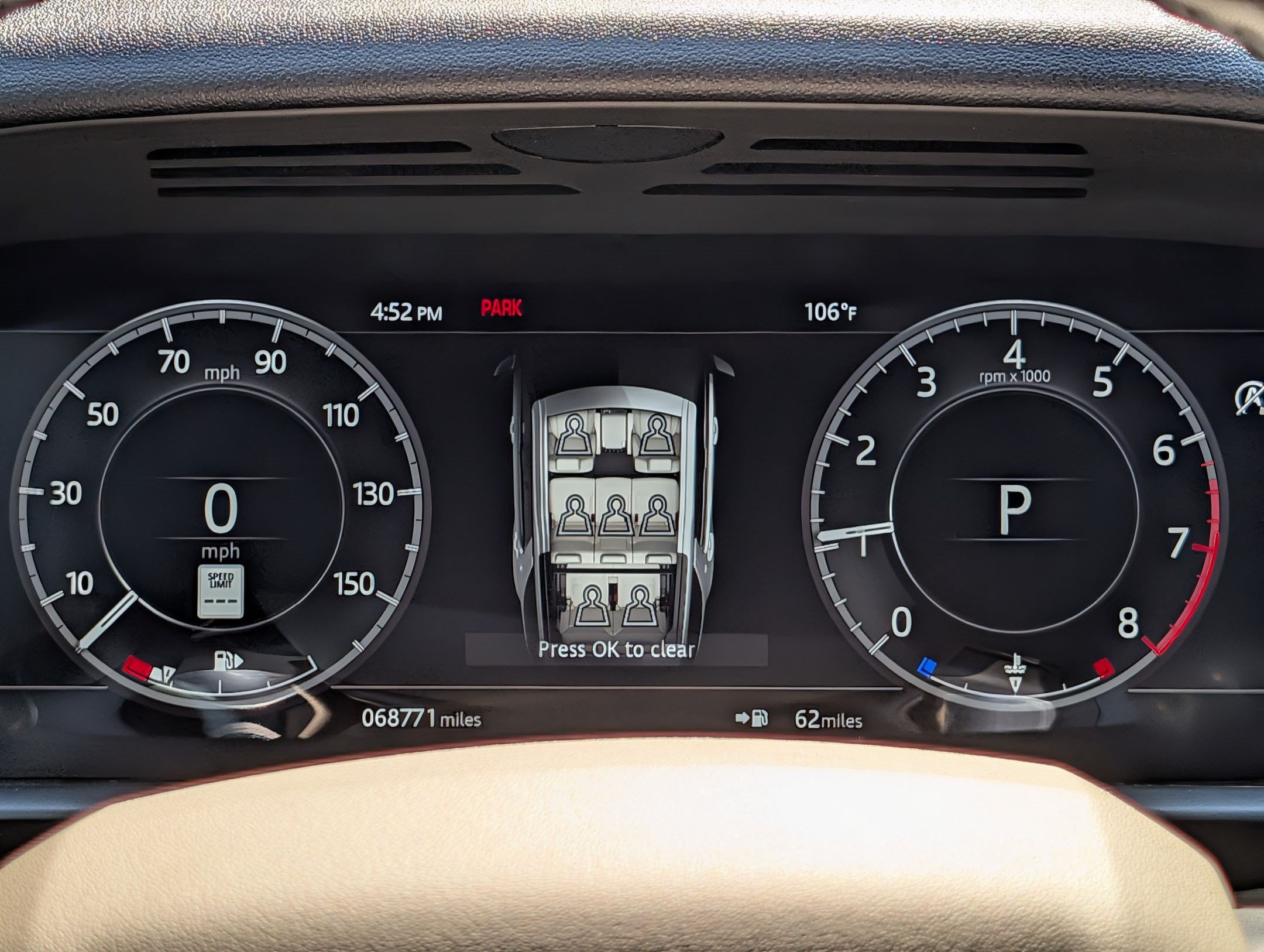Used 2018 Land Rover Discovery SE AWD/4WD image 23