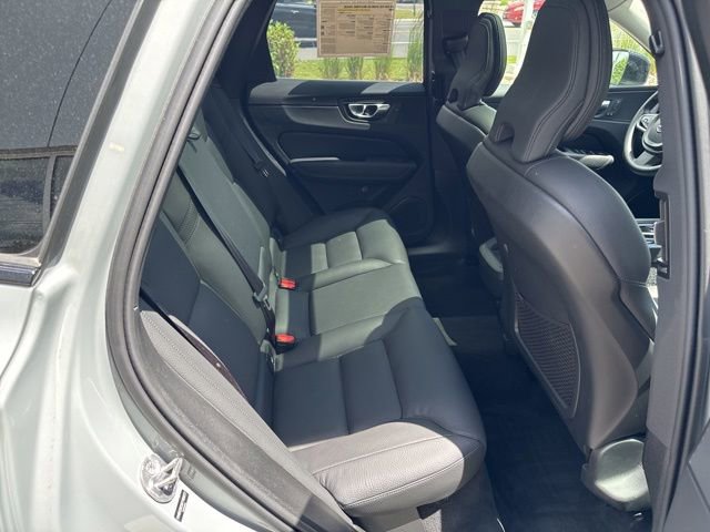 Certified 2025 Volvo XC60 B5 Plus AWD/4WD image 13