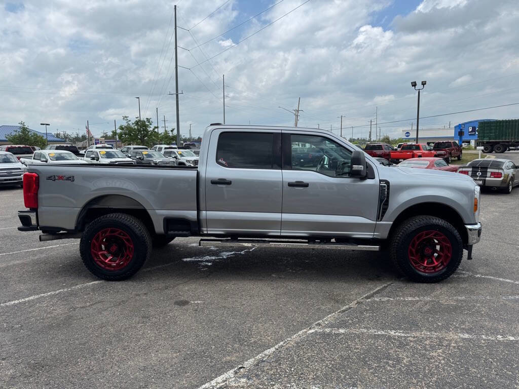 Used 2023 Ford F250 XLT image 6