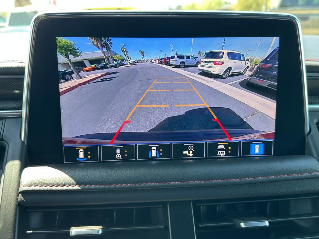 Used 2021 Chevrolet Suburban RST w/ Luxury Package image 34