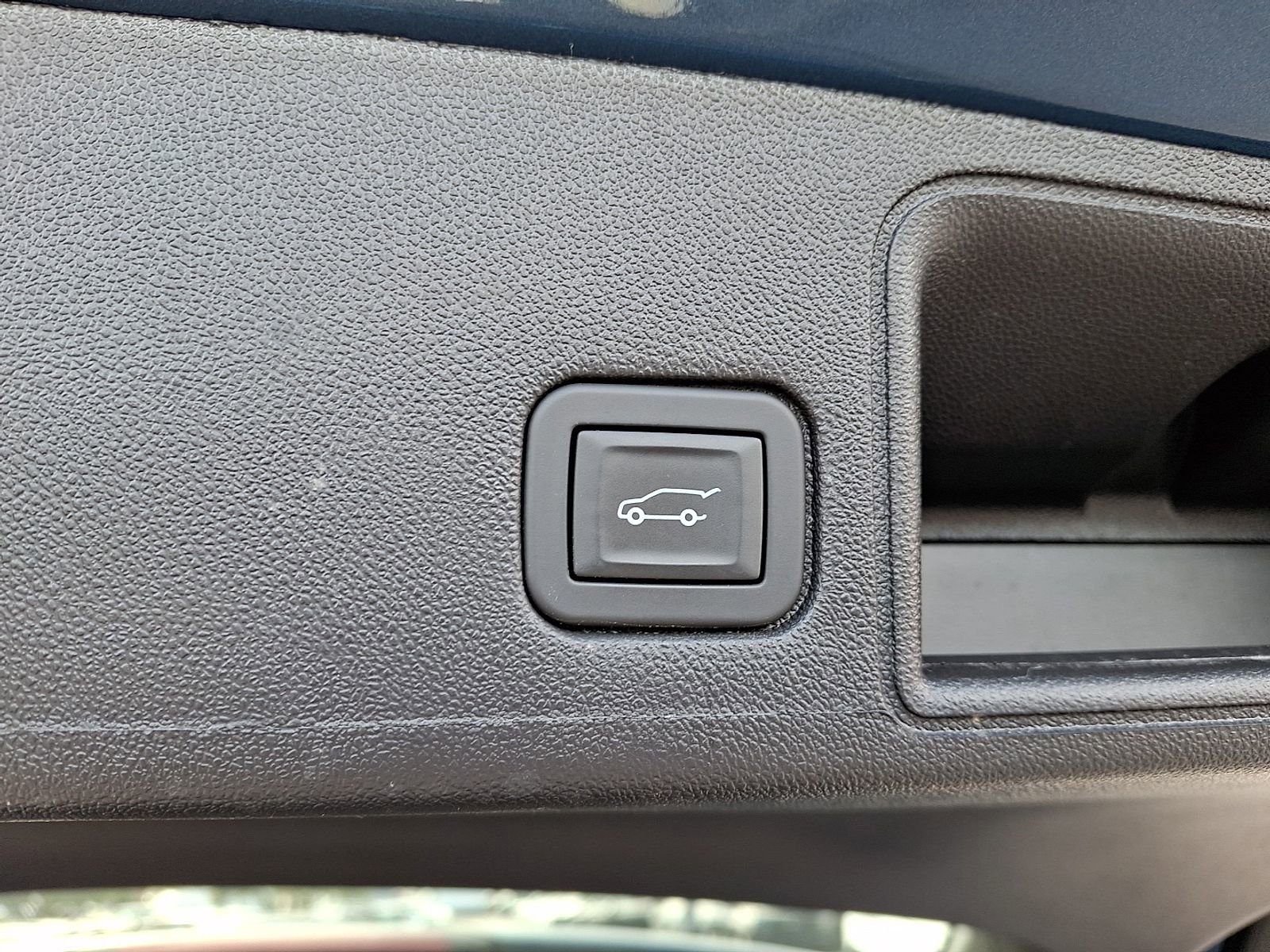 Certified 2024 GMC Terrain SLE w/ Driver Convenience Package image 29