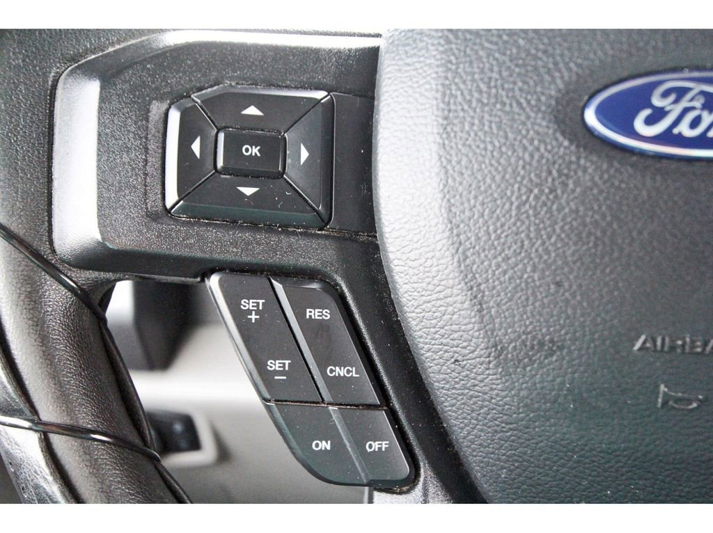 Certified 2022 Ford F250 XLT w/ XLT Premium Package AWD/4WD image 18