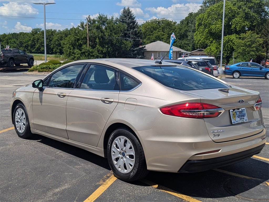 Used 2019 Ford Fusion S image 5