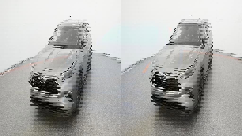 New 2026 Toyota Highlander XLE image 16