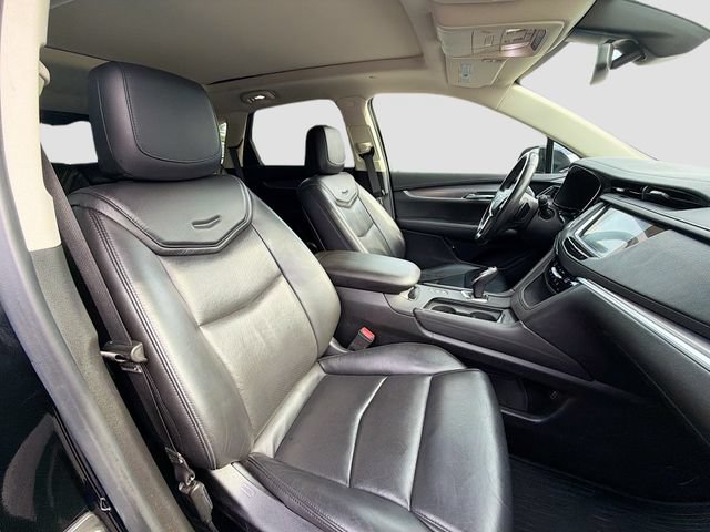 Used 2019 Cadillac XT5 Luxury w/ LPO, Black Ice Package AWD/4WD image 28