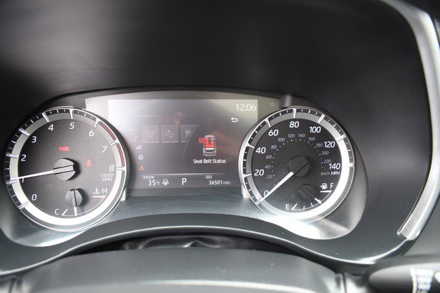 Used 2023 Toyota Highlander XLE AWD/4WD image 33