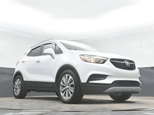 Used 2020 Buick Encore Preferred w/ Safety Package FWD image 39
